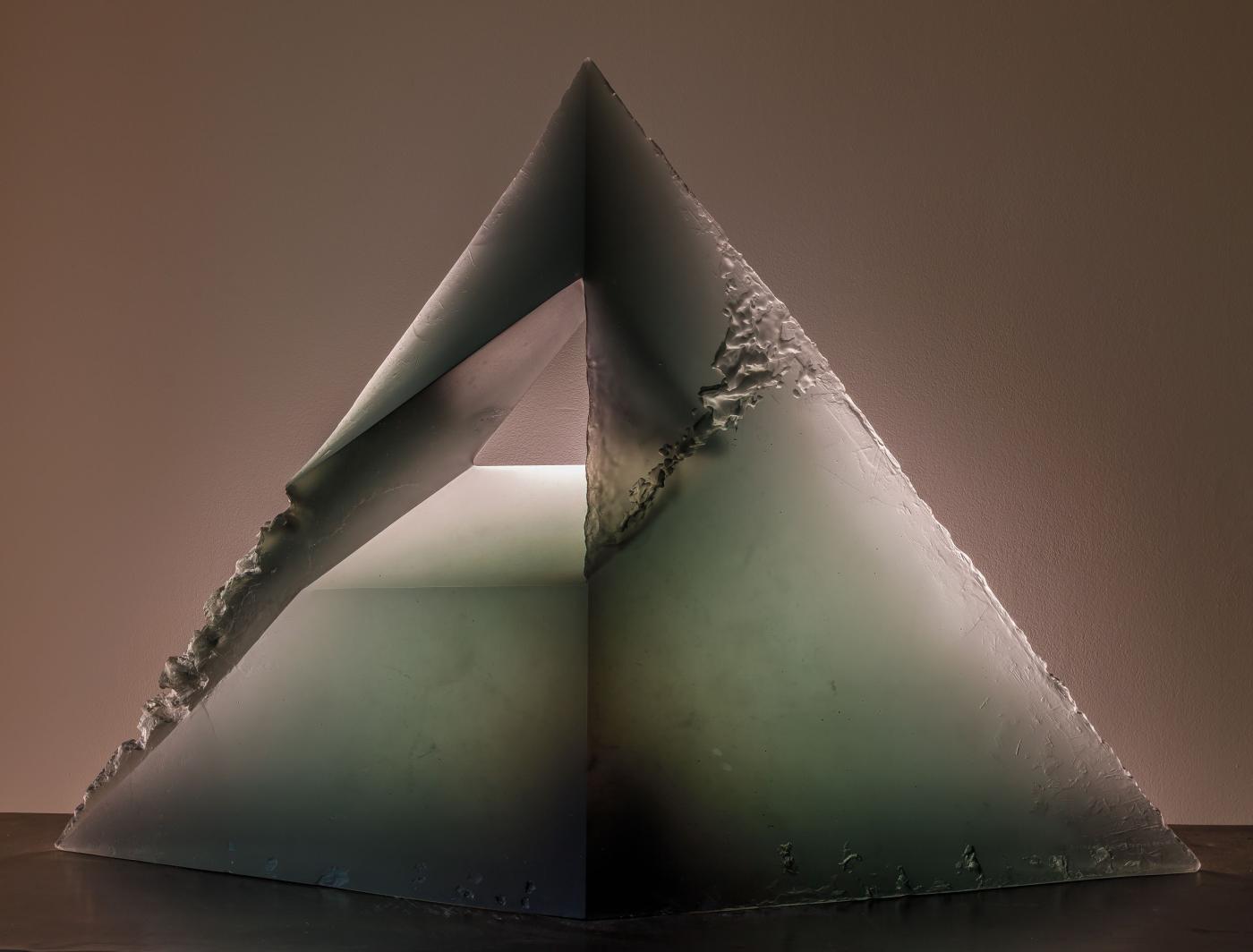 Stanislav Libenský a Jaroslava Brychtová: Triangle in Triangle