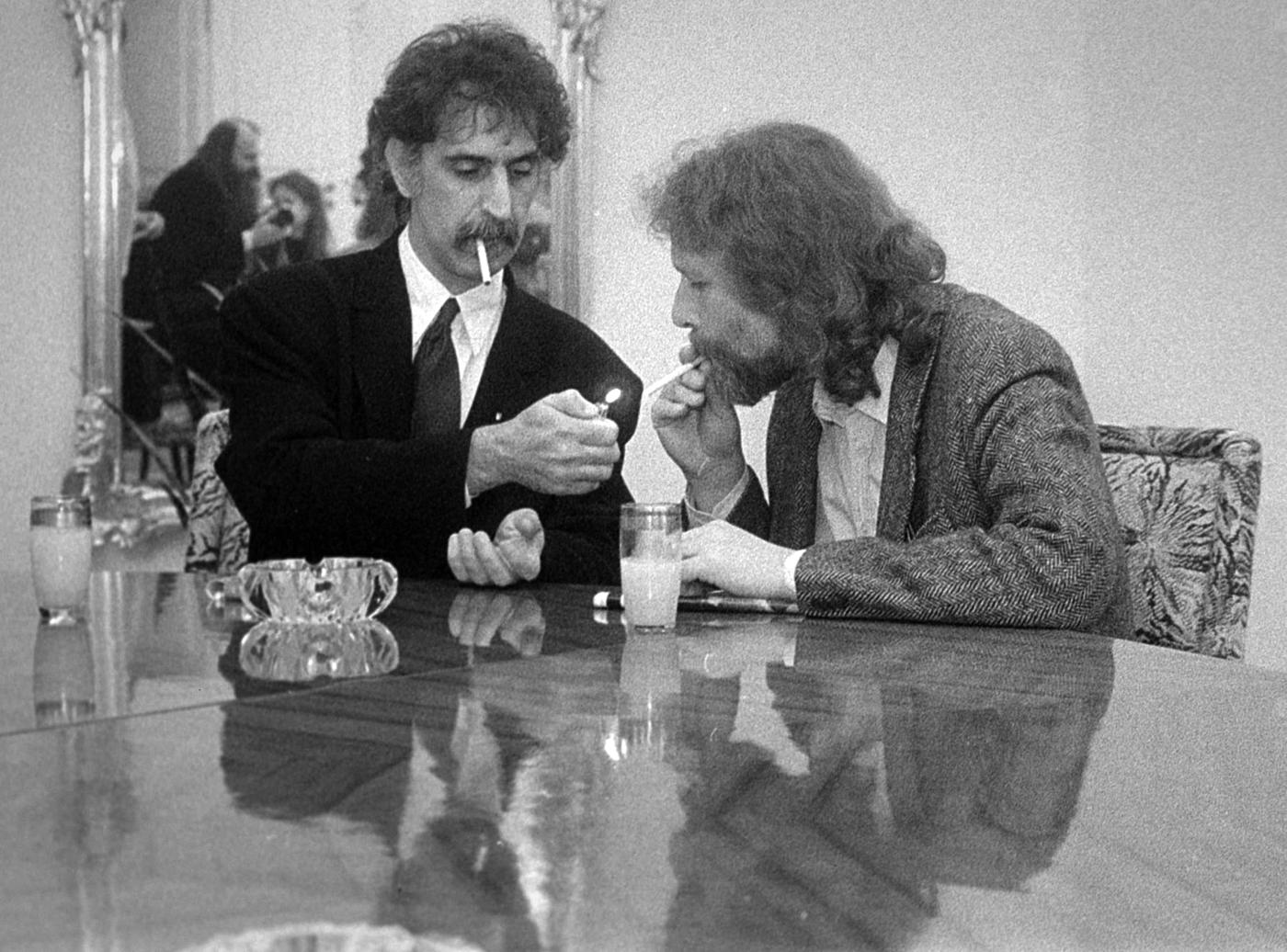 Cigareta s Frankem Zappou