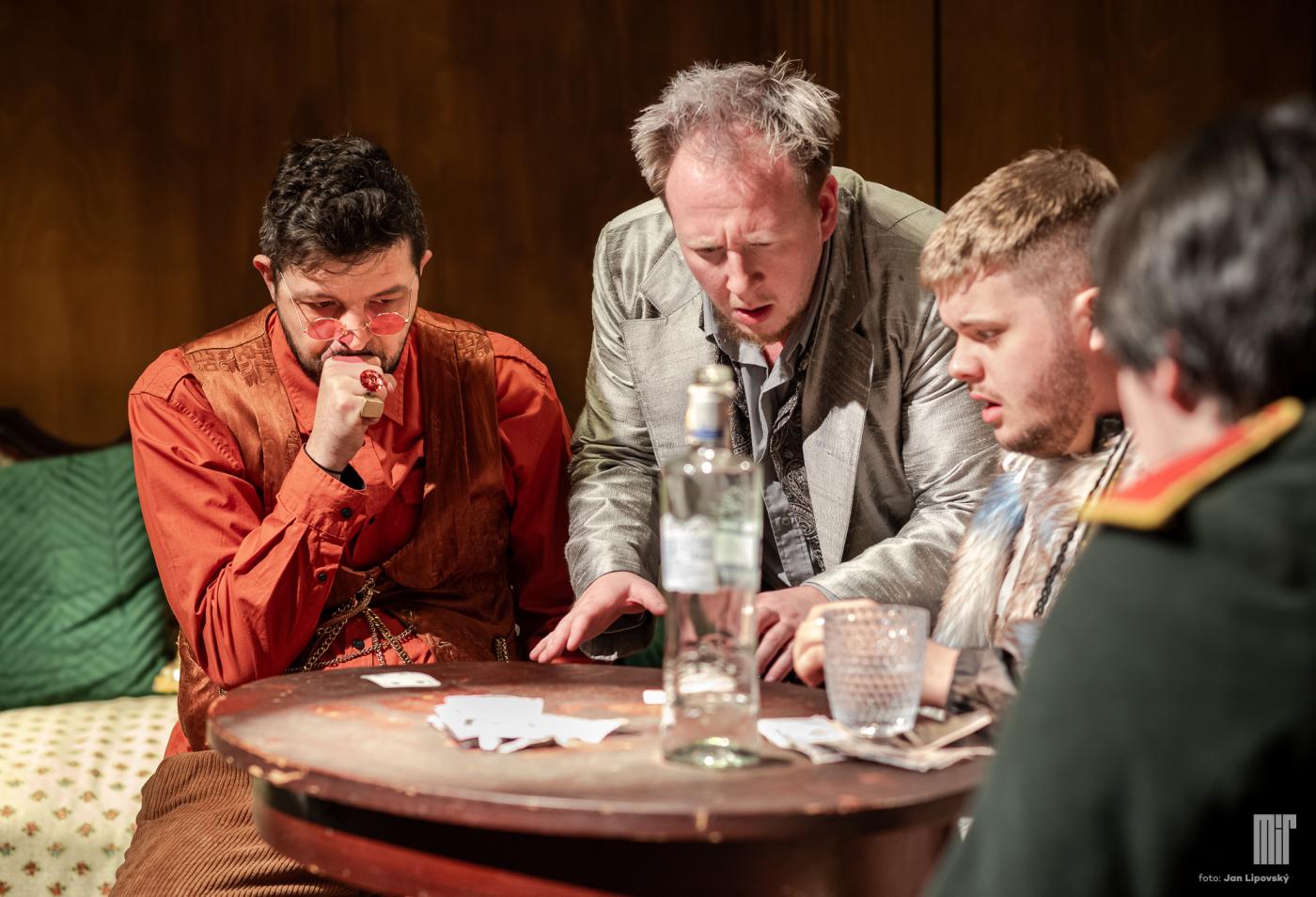 Nikolaj Vasiljevič Gogol: Hráči